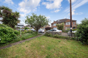 Front Garden- click for photo gallery
